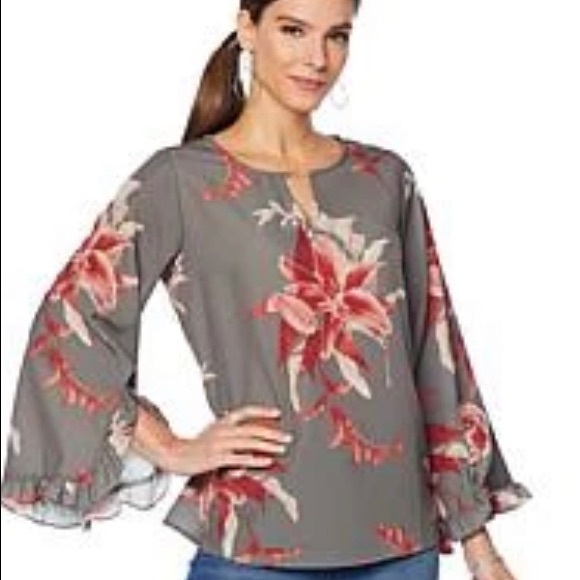 DG2 -Diane Gilman Floral Keyhole Blouse - Picture 2 of 2